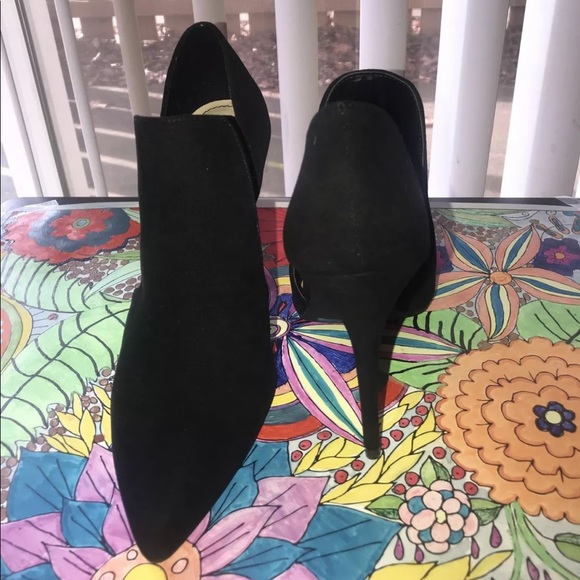 Black sued pumps - Picture 2 of 8